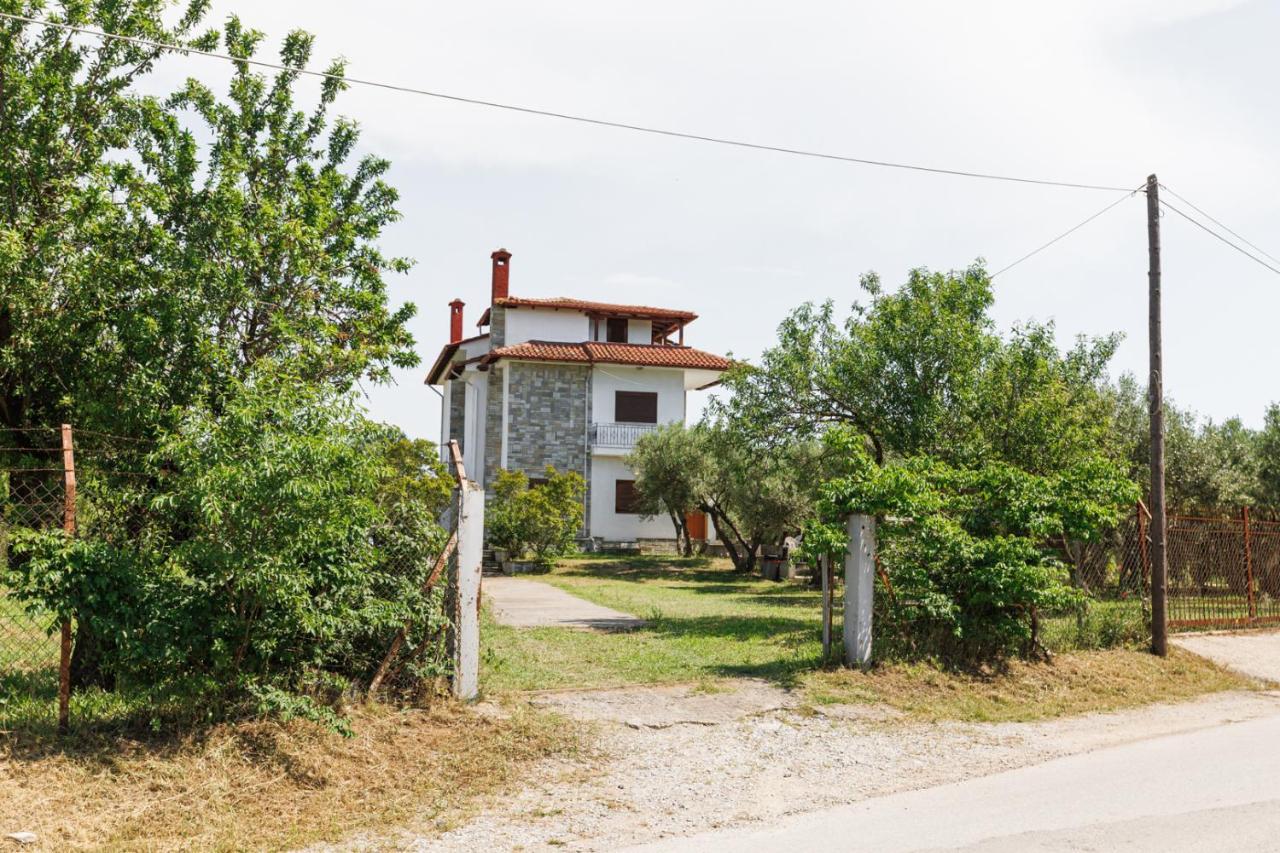 Apartment Large Near Potamos Epanomi